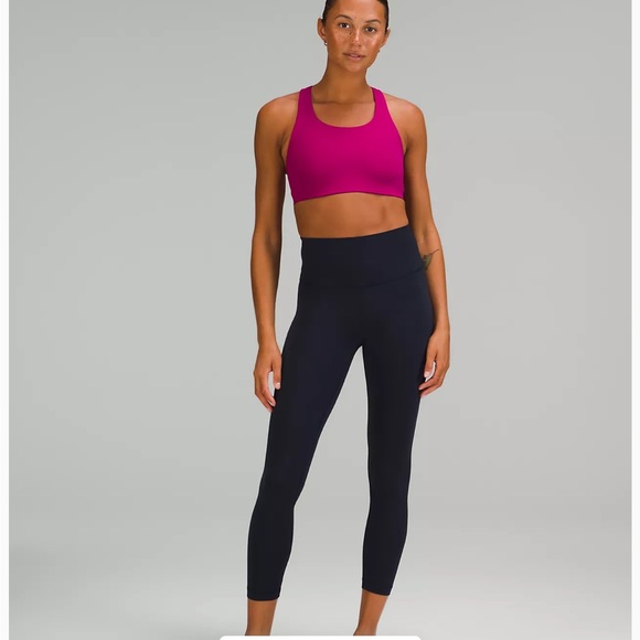 Wunder Under High-Rise Tight 25"
Full-On Luxtreme Navy sz 6 - Picture 2 of 5